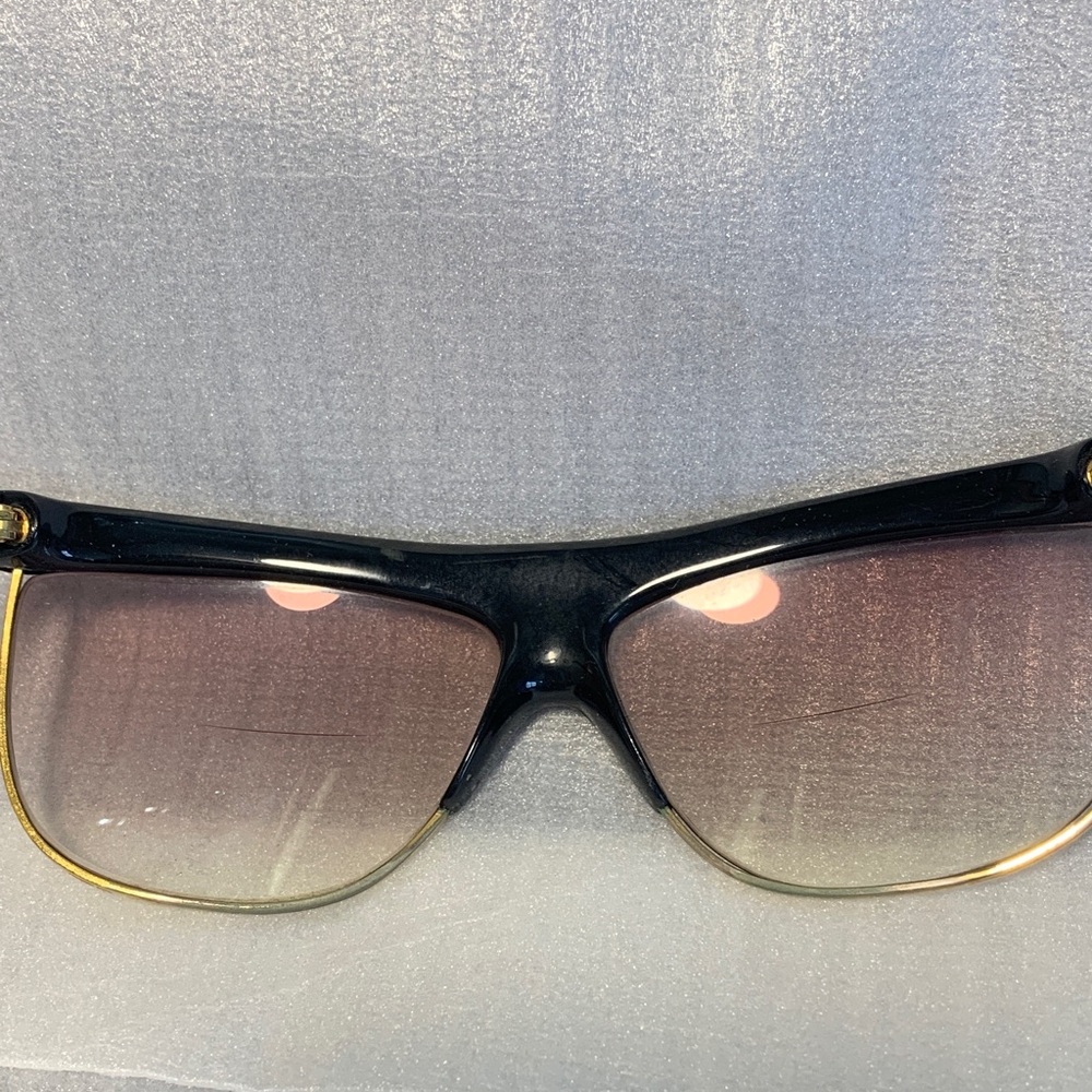 Vintage Laura Biagiotti P30 sunglasses - Picture 3 of 7